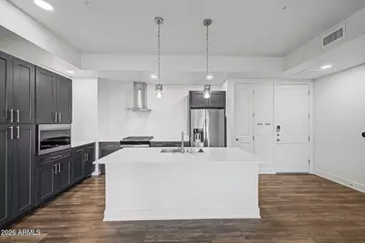 3131 N Central #4011, Phoenix, AZ 85012 - Photo 4