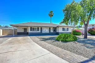 2032 E Cheery Lynn Rd, Phoenix, AZ 85016 - Photo 1