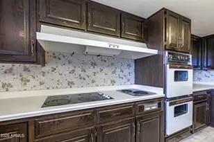 1052 W Estate Dr, Miami, AZ 85539 - Photo 8