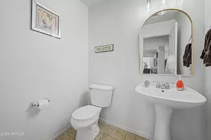 1821 E Patrick Ln, Phoenix, AZ 85024 - Photo 16
