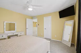 1821 E Patrick Ln, Phoenix, AZ 85024 - Photo 32