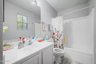 1070 E Lowell Ct, Gilbert, AZ 85295 - Photo 16