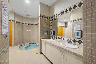 1040 E Osborn Rd, Phoenix, AZ 85014 - Photo 74