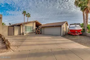 2201 N 87th Way, Scottsdale, AZ 85257 - Photo 2