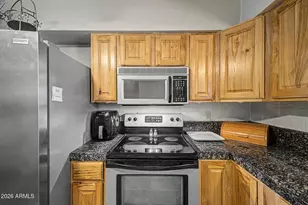221 W Winston Dr, Phoenix, AZ 85041 - Photo 8