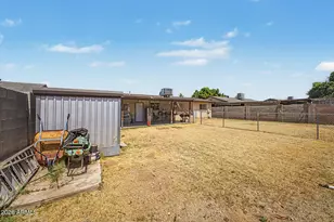 221 W Winston Dr, Phoenix, AZ 85041 - Photo 24