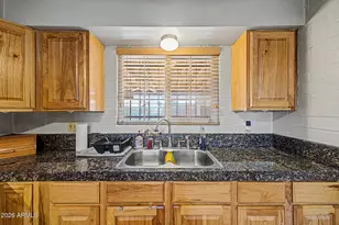 221 W Winston Dr, Phoenix, AZ 85041 - Photo 10