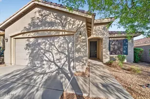 41013 N Trailhead Way, Phoenix, AZ 85086 - Photo 2