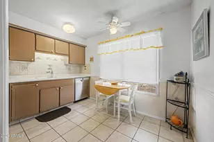 18048 N Desert Glen Dr, Sun City West, AZ 85375 - Photo 14