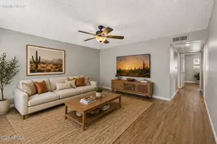 10127 N 95th Dr, Peoria, AZ 85345 - Photo 12