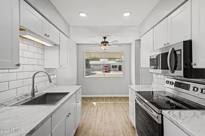 10127 N 95th Drive #B, Peoria, AZ 85345 - Photo 10