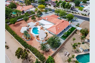7811 E Charter Oak Road, Scottsdale, AZ 85260 - Photo 26