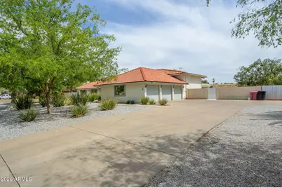 7811 E Charter Oak Road, Scottsdale, AZ 85260 - Photo 16