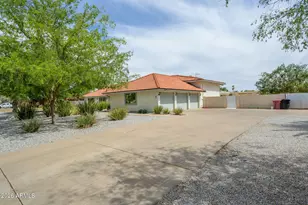 7811 E Charter Oak Rd, Scottsdale, AZ 85260 - Photo 16