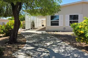 228 S 72nd Cir, Mesa, AZ 85208 - Photo 4