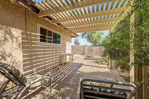 5221 E Saguaro Cir, Phoenix, AZ 85044 - Photo 28