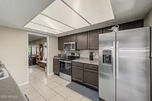 5221 E Saguaro Cir, Phoenix, AZ 85044 - Photo 12