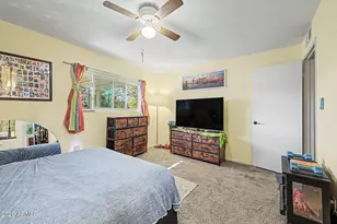5221 E Saguaro Cir, Phoenix, AZ 85044 - Photo 16