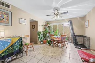 5221 E Saguaro Cir, Phoenix, AZ 85044 - Photo 10