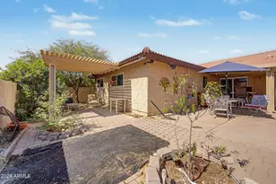 5221 E Saguaro Cir, Phoenix, AZ 85044 - Photo 30