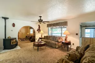 2499 Canyon Dr, Forest Lakes, AZ 85931 - Photo 8