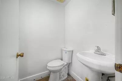 3028 W Laurel Lane, Phoenix, AZ 85029 - Photo 16
