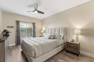 5450 E Deer Valley Dr, Phoenix, AZ 85054 - Photo 32