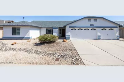 8821 W Keim Drive, Glendale, AZ 85305 - Photo 2