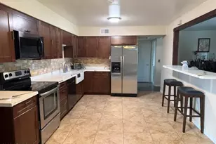 11420 N 57th Ave N, Glendale, AZ 85304 - Photo 6