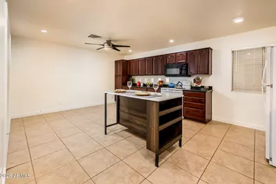 8407 E Crestwood Way, Scottsdale, AZ 85250 - Photo 12