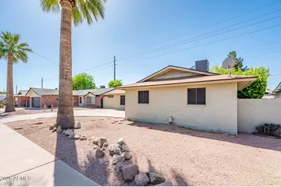8407 E Crestwood Way, Scottsdale, AZ 85250 - Photo 4