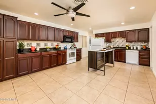 8407 E Crestwood Way, Scottsdale, AZ 85250 - Photo 10