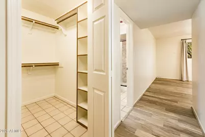 8407 E Crestwood Way, Scottsdale, AZ 85250 - Photo 22