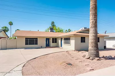 8407 E Crestwood Way, Scottsdale, AZ 85250 - Photo 2
