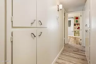 8407 E Crestwood Way, Scottsdale, AZ 85250 - Photo 18