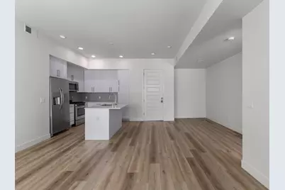 7300 E Earll Drive #1018, Scottsdale, AZ 85251 - Photo 2