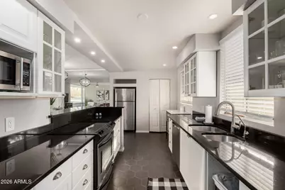 3270 E Camelback Road #213, Phoenix, AZ 85018 - Photo 12