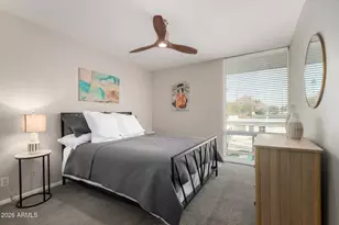 3270 E Camelback Rd, Phoenix, AZ 85018 - Photo 20