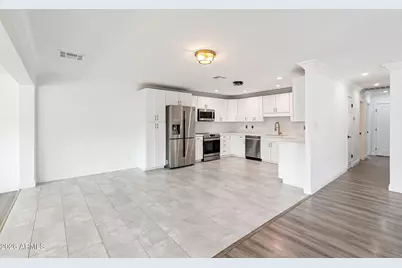 8443 E Edgemont Avenue, Scottsdale, AZ 85257 - Photo 16