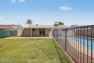 3049 W Corrine Dr, Phoenix, AZ 85029 - Photo 18