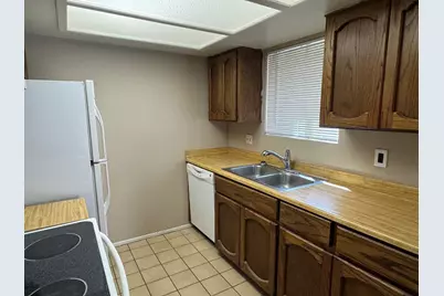 3131 W Cochise Drive #Unit 133, Phoenix, AZ 85051 - Photo 6