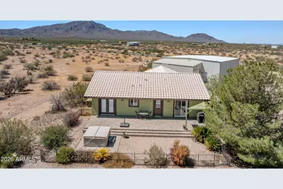 48023 N 518th Avenue, Aguila, AZ 85320 - Photo 1