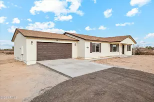 19429 W Teakwood Dr, Buckeye, AZ 85326 - Photo 2