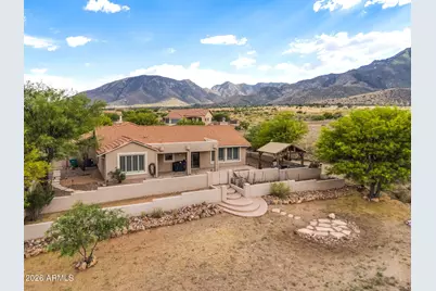 8405 S Palisades Drive, Hereford, AZ 85615 - Photo 2