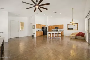 6131 S Topaz Pl, Chandler, AZ 85249 - Photo 14