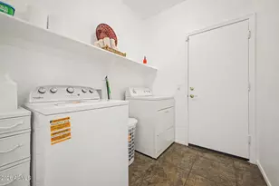 6131 S Topaz Pl, Chandler, AZ 85249 - Photo 18