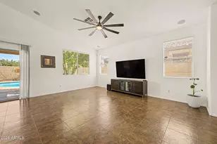 6131 S Topaz Pl, Chandler, AZ 85249 - Photo 12