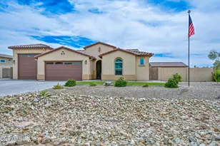 13531 W Tuckey Ct, Glendale, AZ 85307 - Photo 4