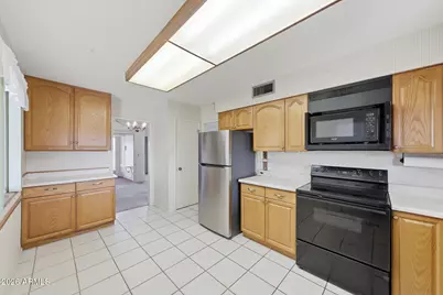 10362 W Cameo Drive, Sun City, AZ 85351 - Photo 2