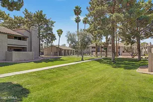 533 W Guadalupe Rd, Mesa, AZ 85210 - Photo 14